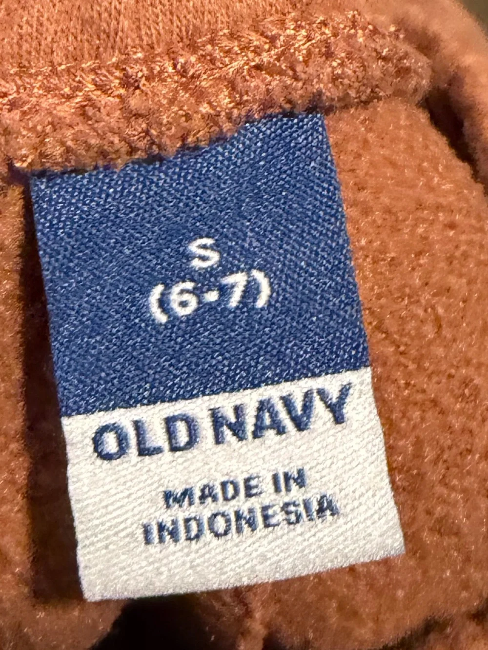 Kids old navy sweatsuit size s